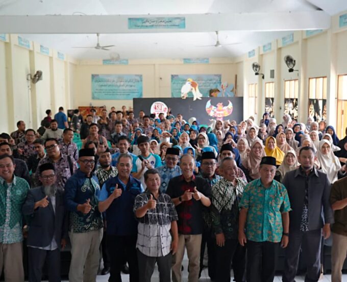 Penyerahan SK dan Pembinaan Guru dan Tendik AUM PDM Kota Tasikmalaya: Menguatkan Barisan, Menghidupkan Semangat Pembelajaran